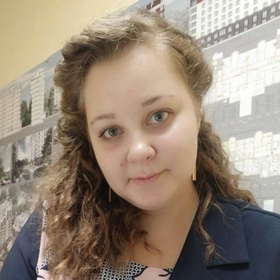 ДЕНИСОВА Аліна Сергіївна